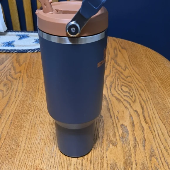 Stanley Travel Mug in Navy with Copper Accents 40 Ounce - Picture 4 of 8